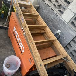 6’ Ladders 