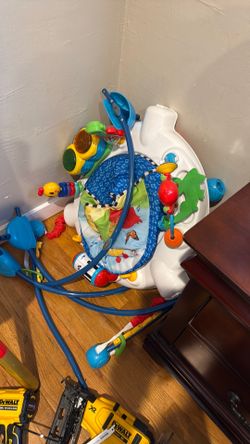 Einstein baby jumper