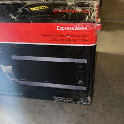 Brand New Microwave 