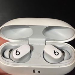Beats Studio Buds