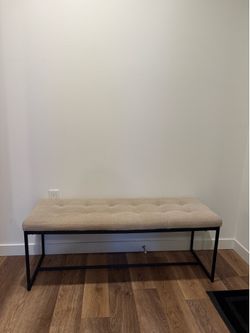 Entryway bench