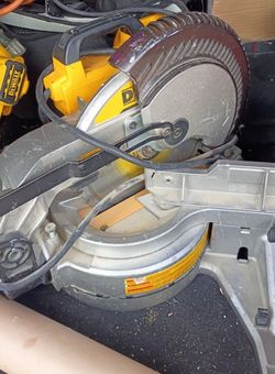 Mitter saw