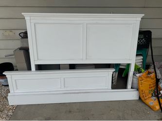 Base de Cama Matrimonial de Madera Blanca (Juego de 3 piezas)
