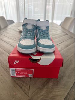Nike Court Borough Mid 2 Shoes