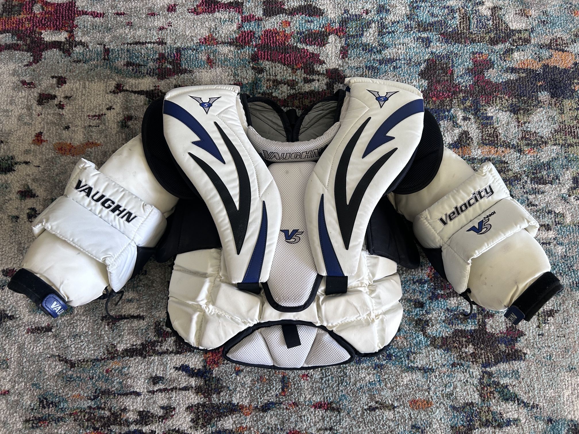 Vaughn Goalie Chest Protector Intermediate XL Ice Hockey