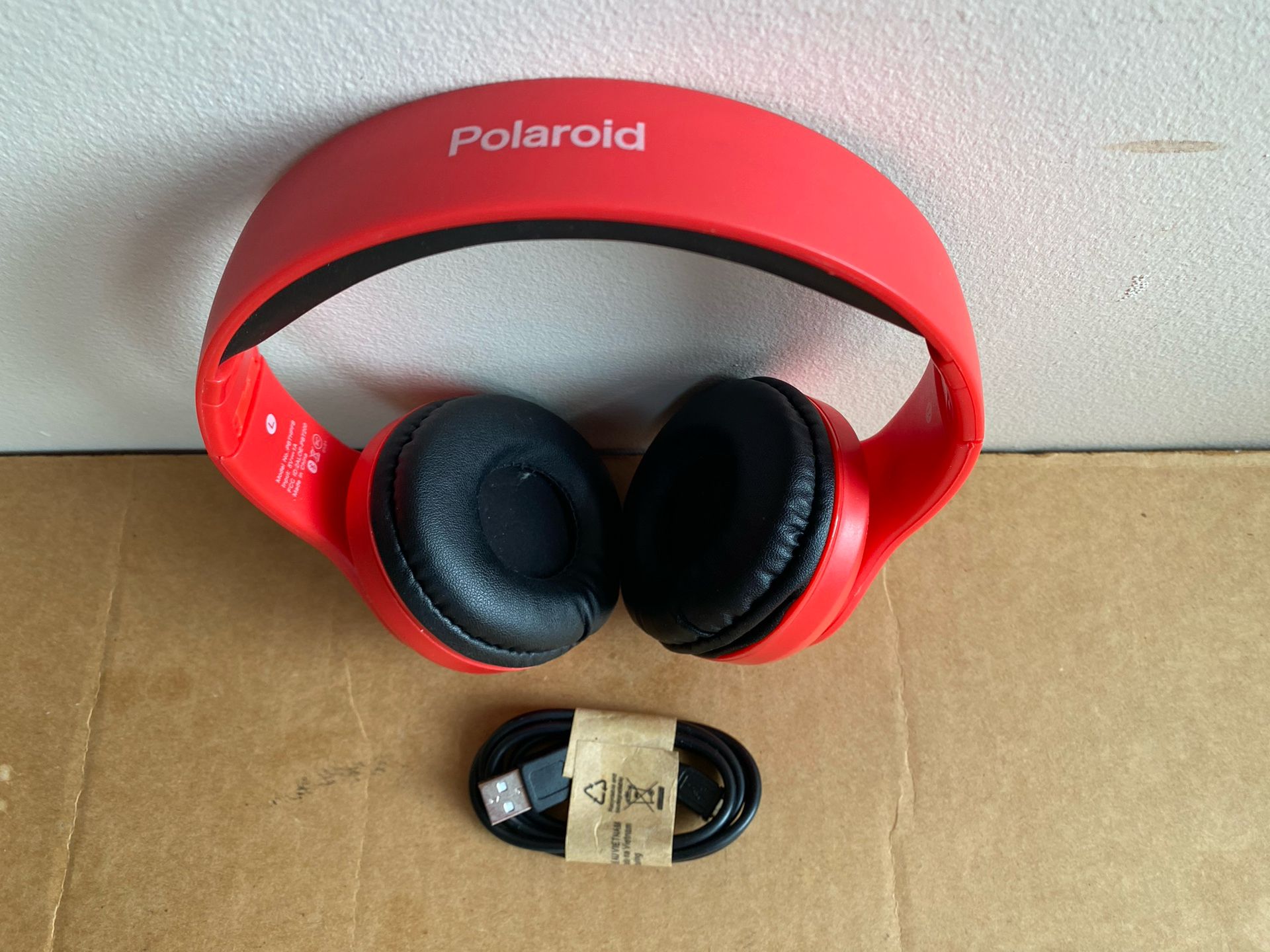 Polaroid PBTHPFB Wireless Headphones 