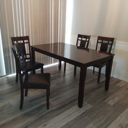 Brown Wooden Table 4 Chairs