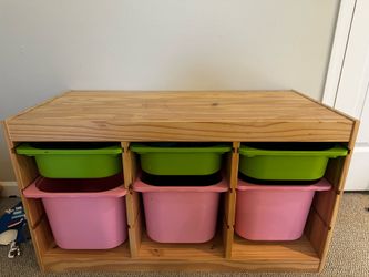 Colorful, simple, clean toy cabinet