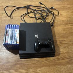 PS4 Slim 1Tb - Controller And Games Included
