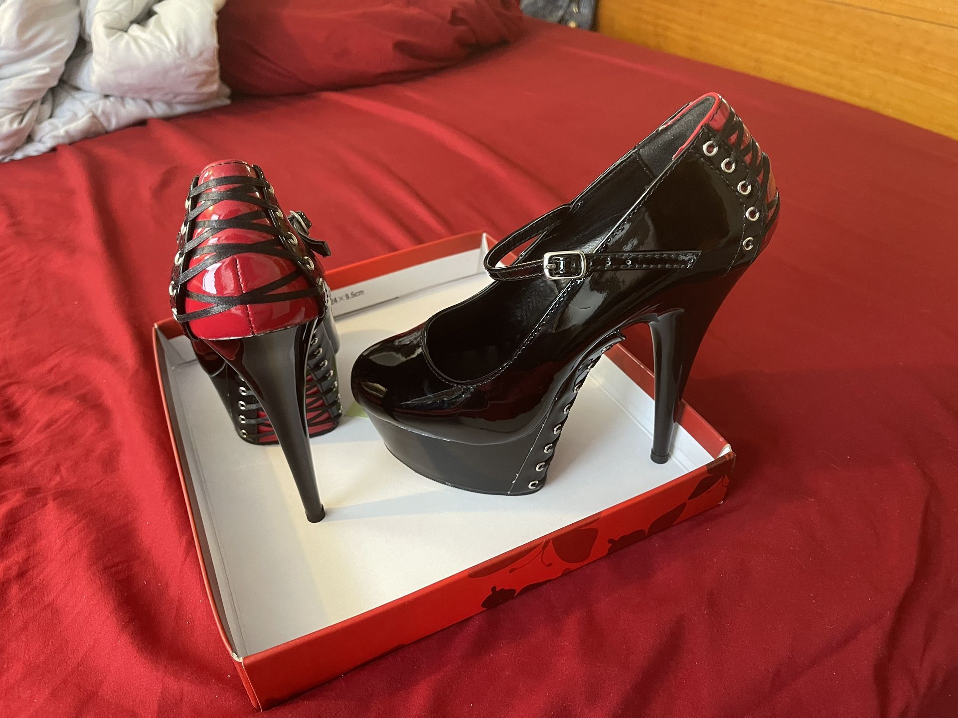 Spice - High Heel - Black And red