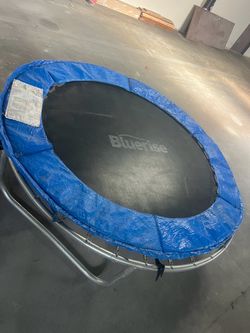 Medium size trampoline