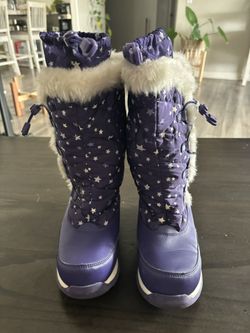 Girls snow boots size 3