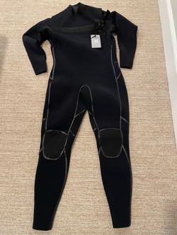 Colby + XLS 3/2mm wetsuit NEW