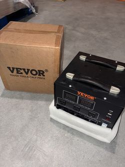 VEVOR SV-2000VA Step-Up/Step-Down Voltage Converter AC110V/230V USB Black
