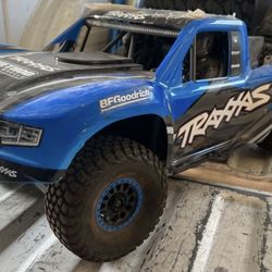 Traxxas UDR