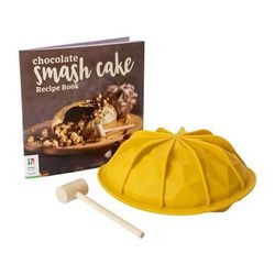 Chocolate smash cake book & kit.