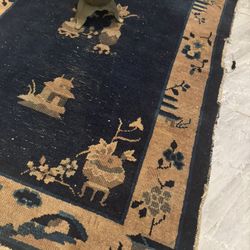 Late 19 Century Chinese Rug 3’0x4’7  Wool Hand-knotted