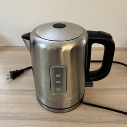 Amazon Basics Electric Hot Water Kettle