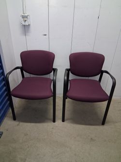 By hawotth  chairs set of 2 for $80