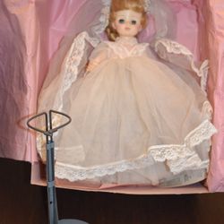 Madame Alexander Doll Bride #1570 In Original Box 