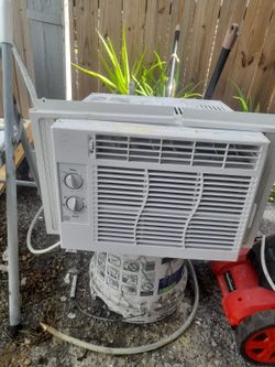 Window Ac/ General Electric /5000. Btu