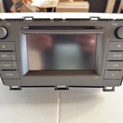2012-2015 Toyota Prius Radio Display and Receiver 86140-47050 OEM ID 57031