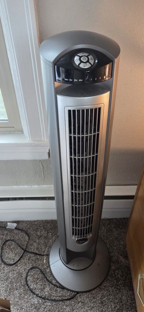 Lasko Oscillating Fan