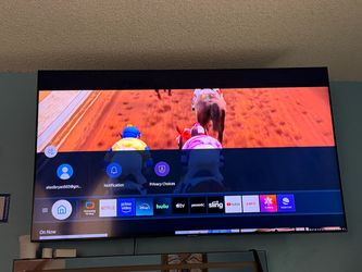Samsung Smart TV Large Flat Screen