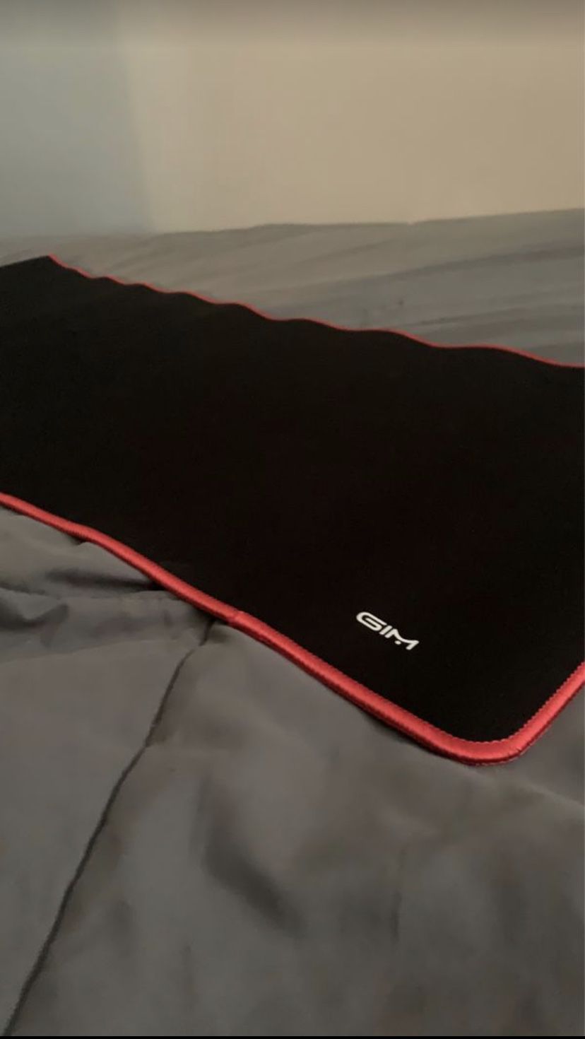 GAMING MOUSE PAD