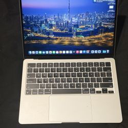 MacBook Air 2022 M2