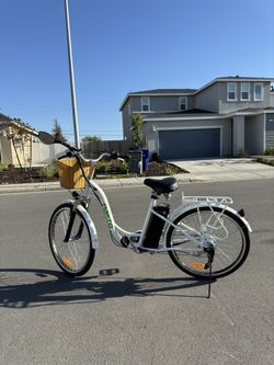 Nakto CAMEL Step-Thru Electric Bicycle