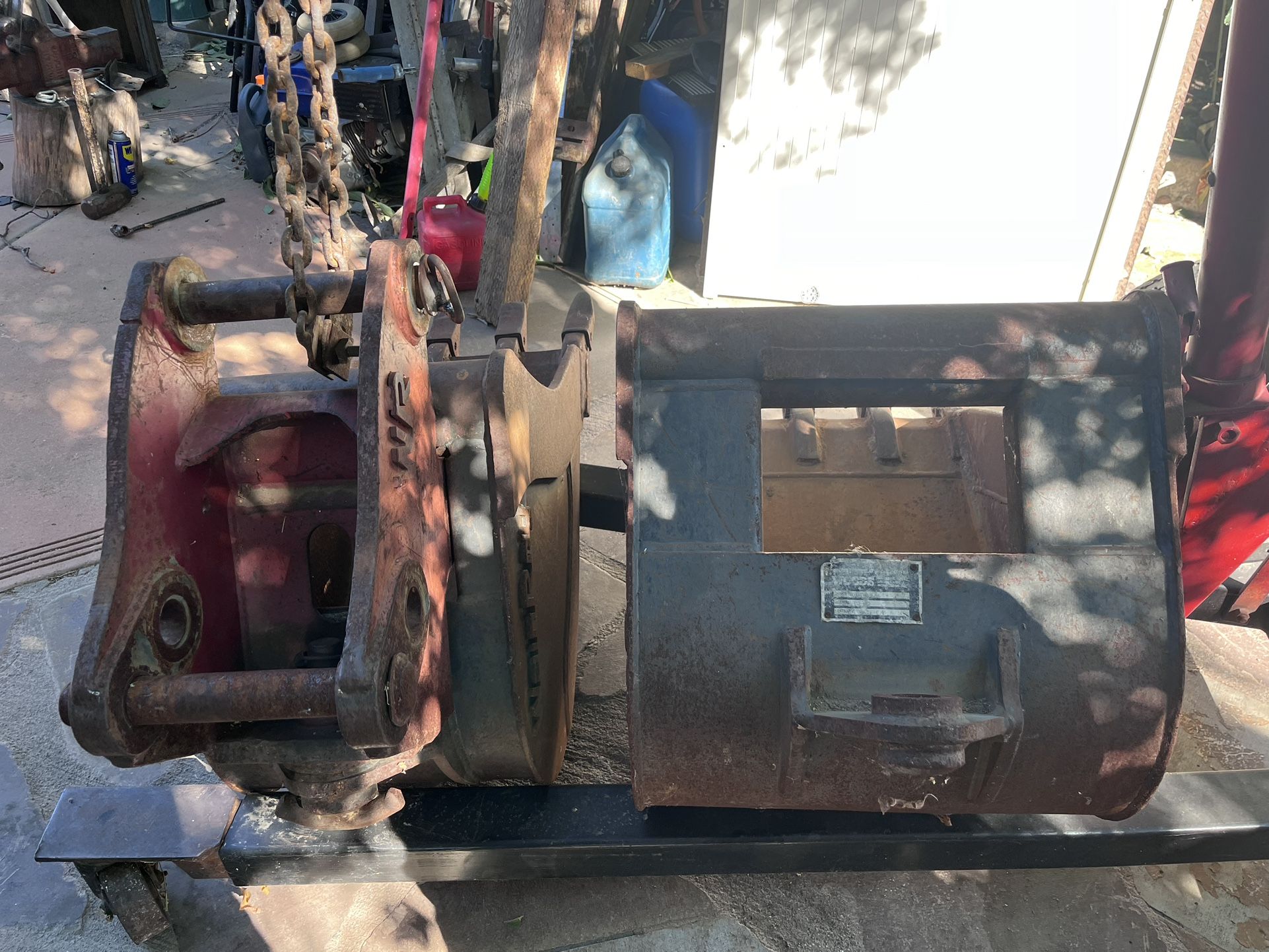 2 Buckets For Trenching/1 Quick Adaptor/motor Hoist (selling All Together)