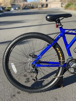 Haro Escape 8.1 24-Speed 26” Mountain Bike for Sale in Perris, CA