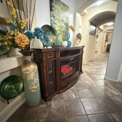 Beautiful Fireplace /tv Stand In Excellent Condition 7 Colors Of Flames 
