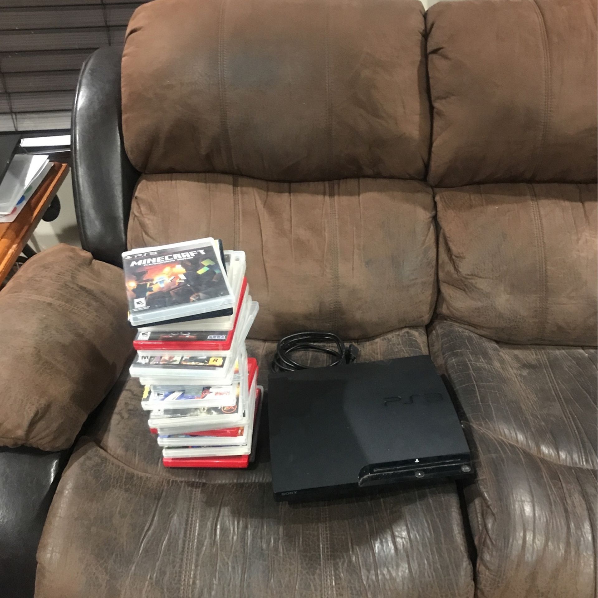 PS3 With 20+ Games No Controllers Added comes with headset as well