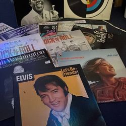🚨 STEAL ALERT 🚨 VINYL RECORD BUNDLE – ELVIS + MORE – TODAY ONLY!