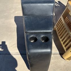 Sectional Piece With Charger