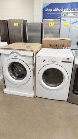 LG Front Load Washer and Dryer Set