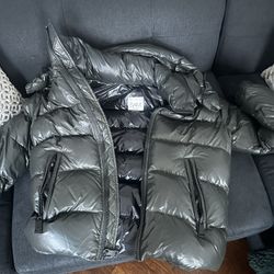 Official Same Coat Men Small