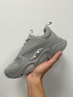 Dior B22’s