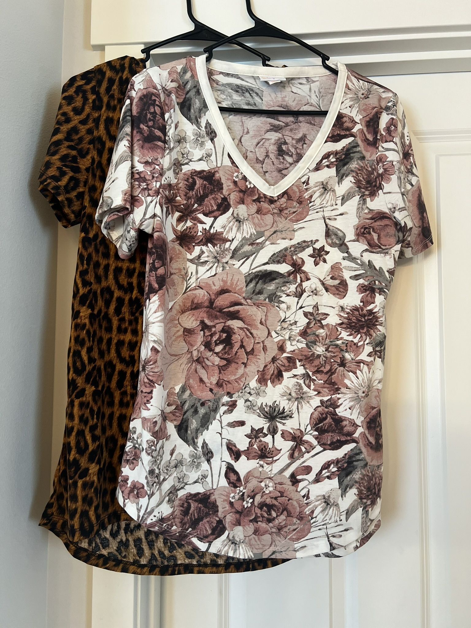 2 XS Lularoe Shirts