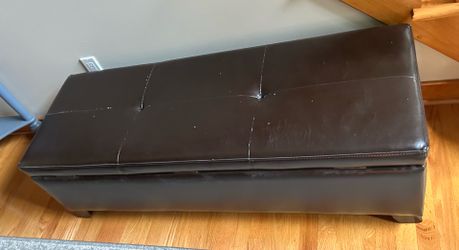 Free- storage bench