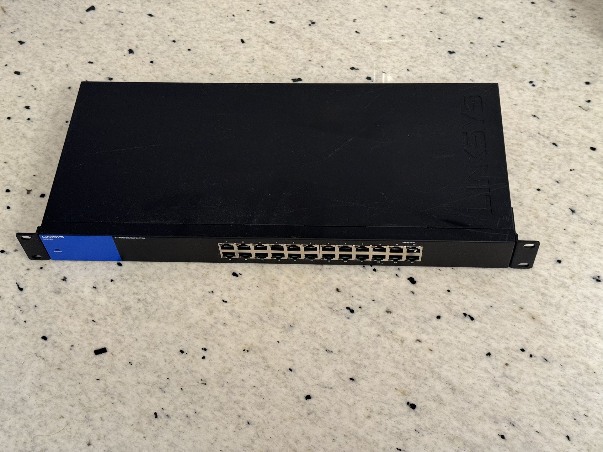 Linksys LGS124 24-Port Business Gigabit Switch