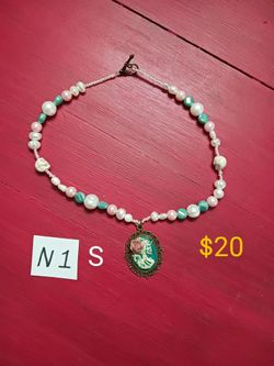 Beaded Necklace 