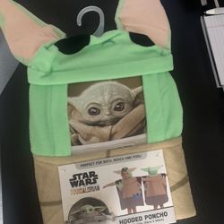 Star Wars The Mandalorian Baby Yoda Hooded Poncho