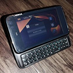 Nokia N900 W/ New High Capacity Battery 