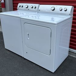 MAYTAG WASHER AND GAS DRYER SET 