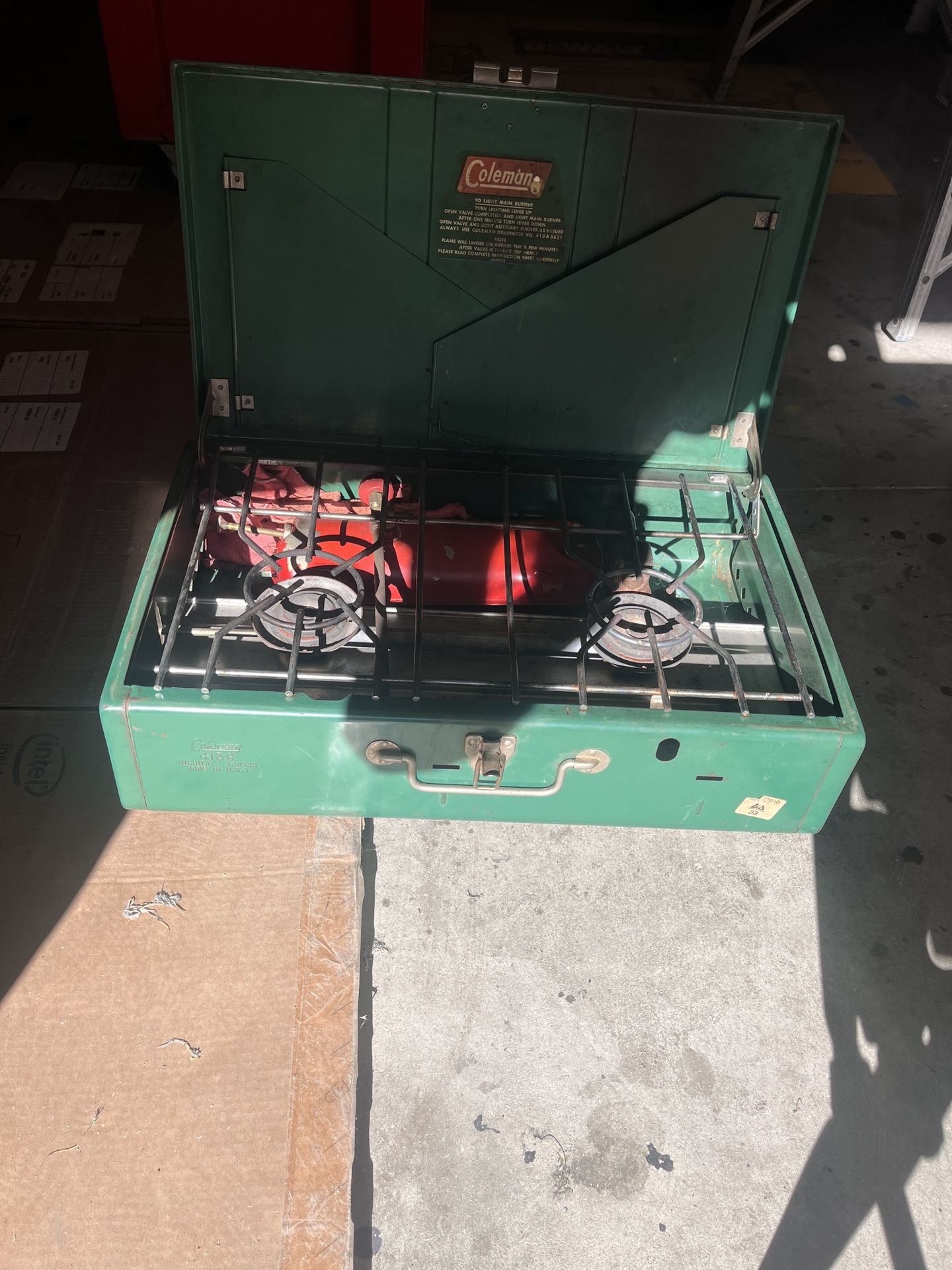 Coleman Vintage Dual Burner Gas Stove