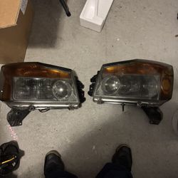 2011 Nissan Titan Headlights 