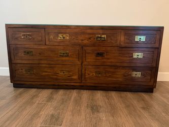 Henredon Dresser